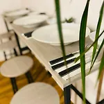 The World, Stilvolles Apartment, Stadtzentral, Parking Free, Late Check In