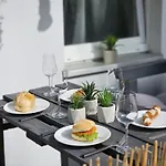 Appartamento The World, Stilvolles Apartment, Stadtzentral, Parking Free, Late Check In Magdeburgo