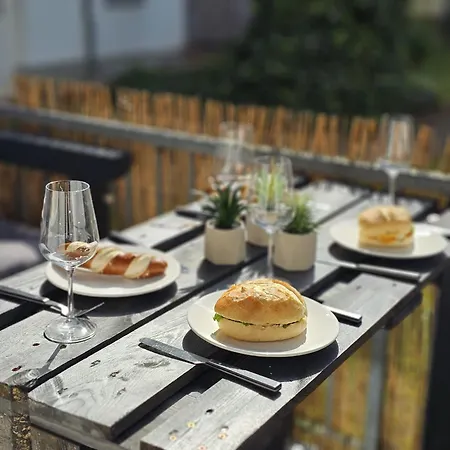 Apartament The World, Stilvolles Apartment, Stadtzentral, Parking Free, Late Check In