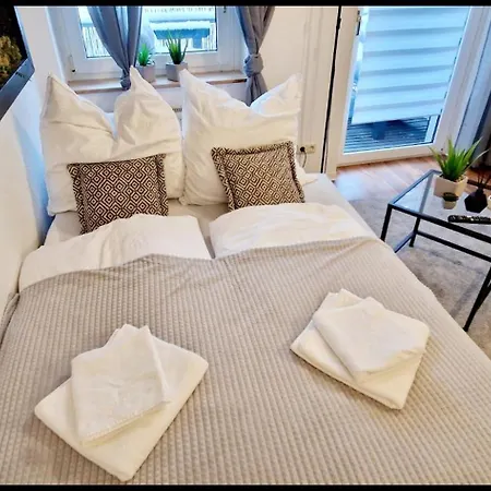 The World, Stilvolles Apartment, Stadtzentral, Parking Free, Late Check In شقة ماغديبورغ