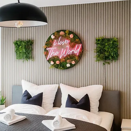 The World, Stilvolles Apartment, Stadtzentral, Parking Free, Late Check In شقة *